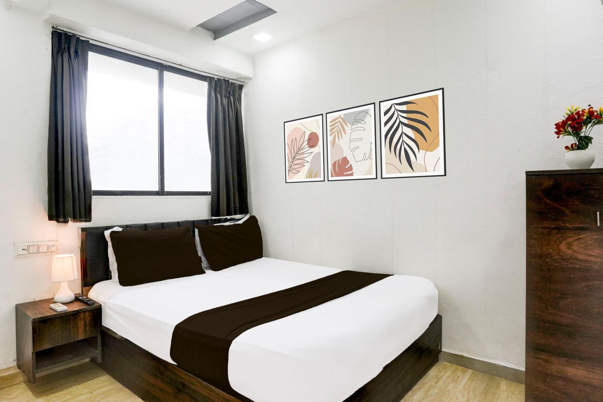 Super Hotel O Vip Road Formerly Hotel Lotus 수라트 외부 사진
