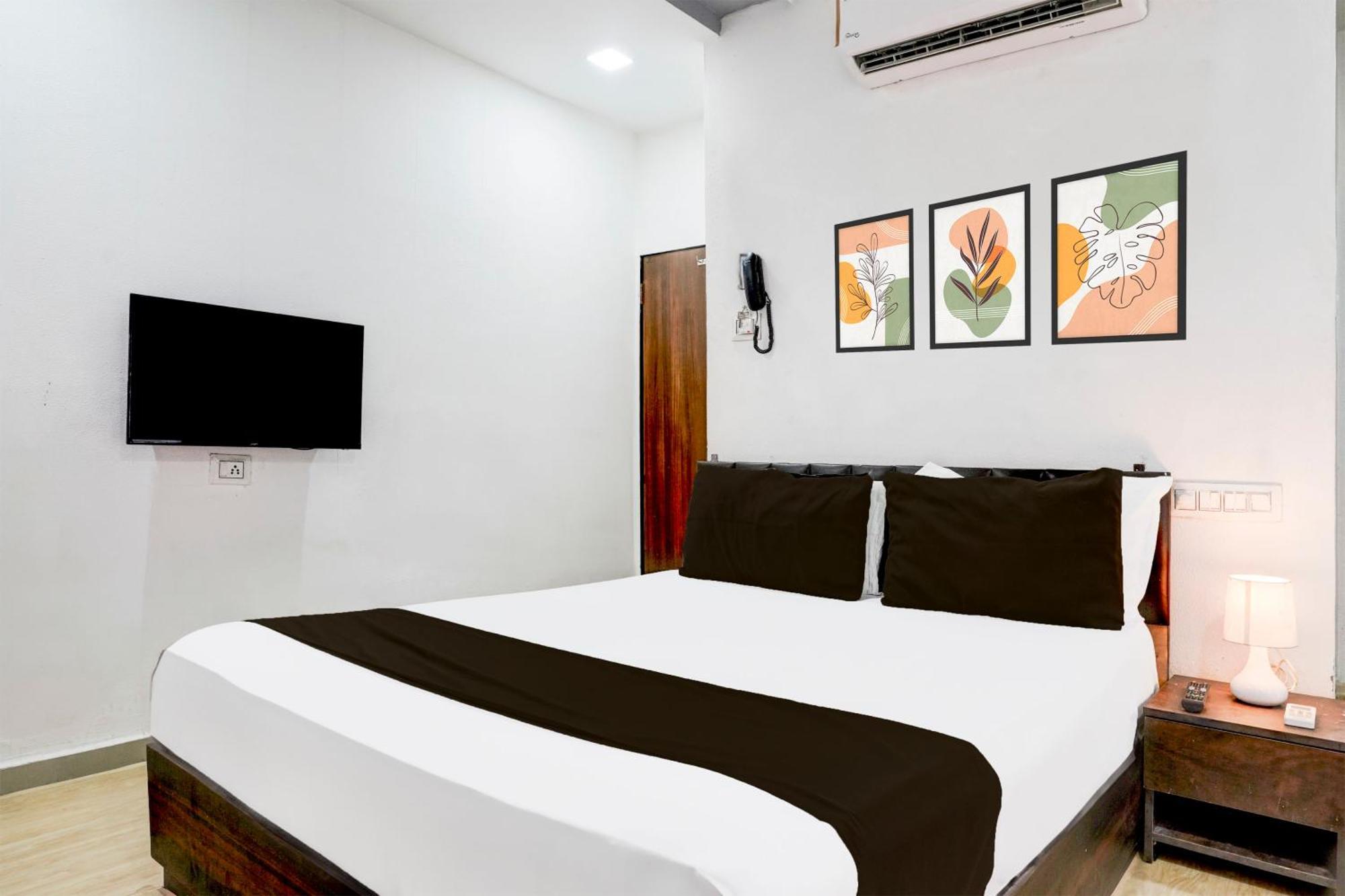 Super Hotel O Vip Road Formerly Hotel Lotus 수라트 외부 사진