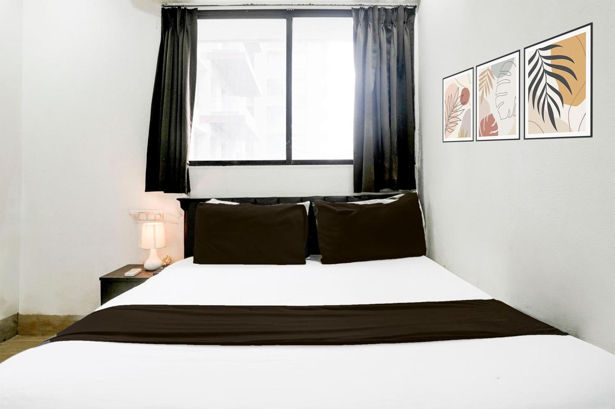 Super Hotel O Vip Road Formerly Hotel Lotus 수라트 외부 사진